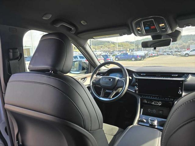 2026 Jeep Grand Cherokee Altitude 4x4