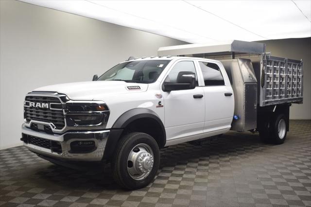 2026 RAM Ram 5500 Chassis Cab RAM 5500 TRADESMAN CHASSIS CREW CAB 4X4 84 CA