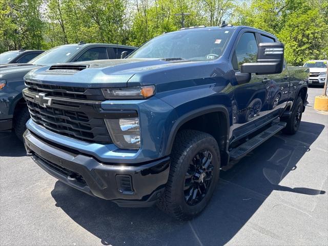 2025 Chevrolet Silverado 2500HD 4WD Crew Cab Standard Bed Custom