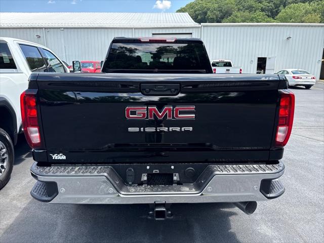 2025 GMC Sierra 2500HD 4WD Crew Cab Standard Bed Pro