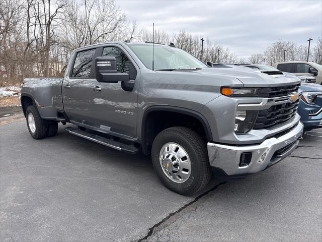 2026 Chevrolet Silverado 3500HD Crew Cab, Long Bed, LT Dual Rear Wheel, RWD