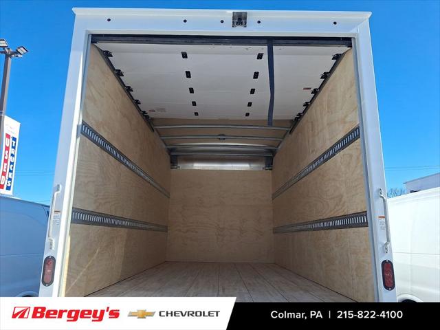 2025 Chevrolet 5500 Base