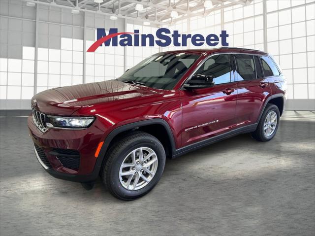 2026 Jeep Grand Cherokee Laredo for sale in Lansing, KS