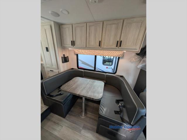 2024 Ford E-450 Cutaway Unknown