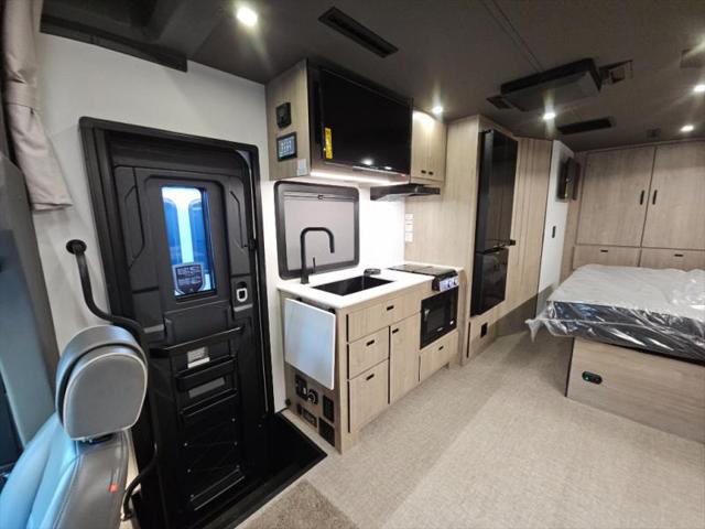 2026 Mercedes-Benz Sprinter 4500 Chassis Standard Roof 4-Cyl Diesel HO