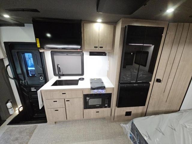 2026 Mercedes-Benz Sprinter 4500 Chassis Standard Roof 4-Cyl Diesel HO