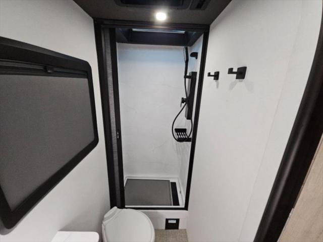 2026 Mercedes-Benz Sprinter 4500 Chassis Standard Roof 4-Cyl Diesel HO
