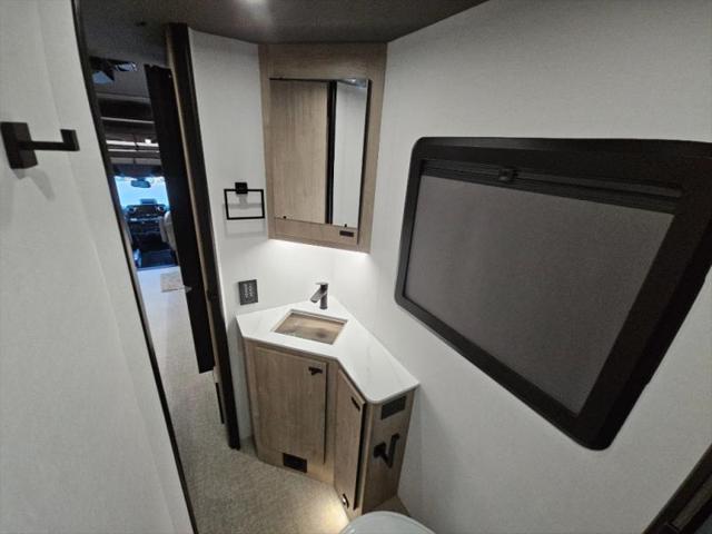 2026 Mercedes-Benz Sprinter 4500 Chassis Standard Roof 4-Cyl Diesel HO