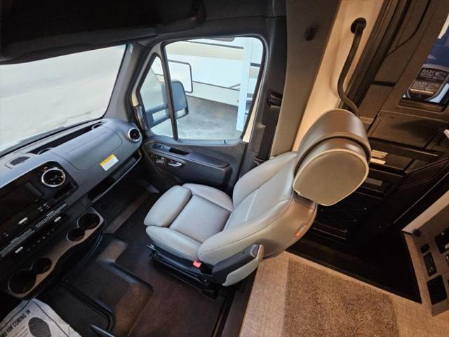 2026 Mercedes-Benz Sprinter 4500 Chassis Standard Roof 4-Cyl Diesel HO