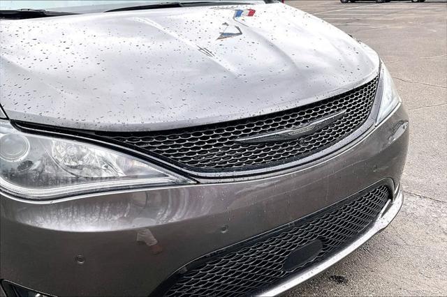 Used 2020 Chrysler Pacifica For Sale in Olive Branch, MS