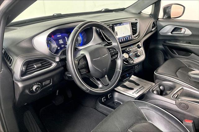 Used 2020 Chrysler Pacifica Limited For Sale in Millington, TN