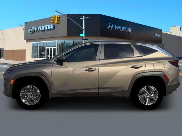 2026 Hyundai Tucson Hybrid Blue SE