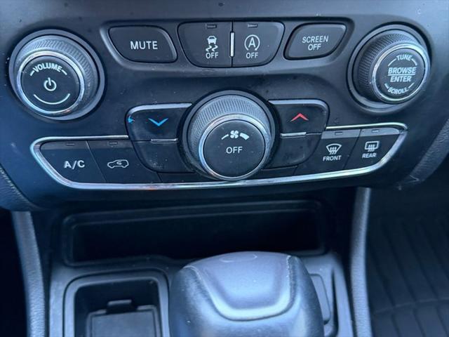 2020 Jeep Cherokee Latitude Plus FWD