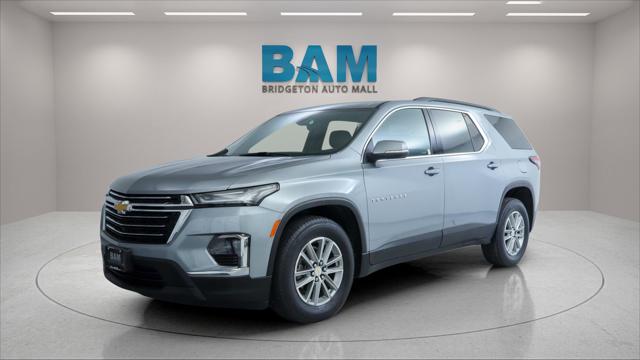 2023 Chevrolet Traverse AWD LT Leather