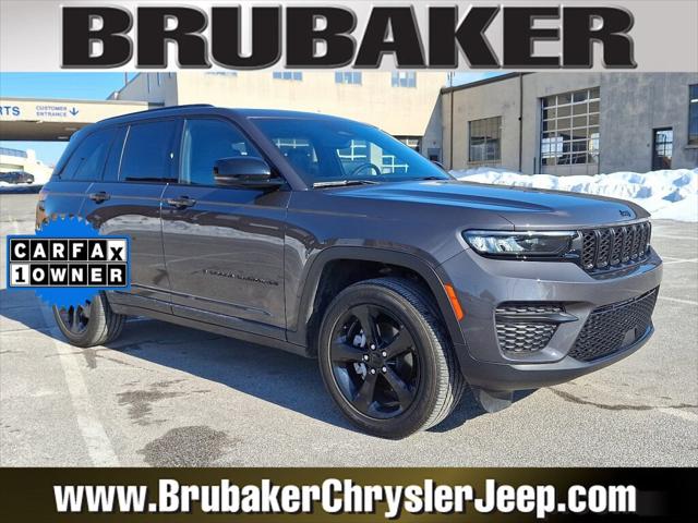 2023 Jeep Grand Cherokee Altitude 4x4 2023 Jeep Grand Cherokee Altitude 4x4