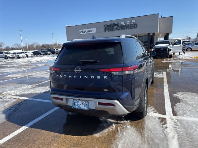 2022 Nissan Pathfinder SL 2WD