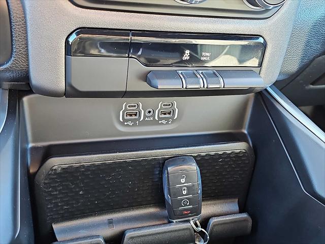 2022 Ram 1500 Big Horn Crew Cab 4x4 5'7" Box