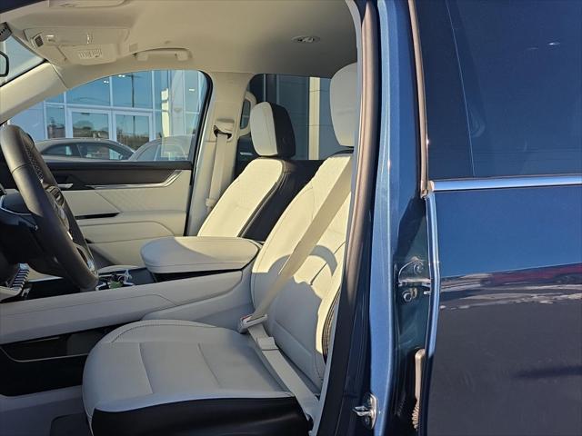 2024 GMC Acadia FWD Denali