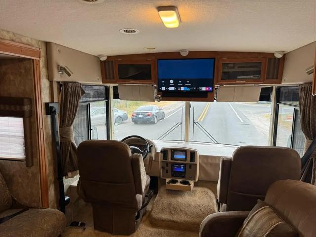 2007 Ford F-53 Base