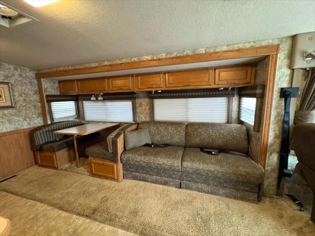 2007 Ford F-53 Base