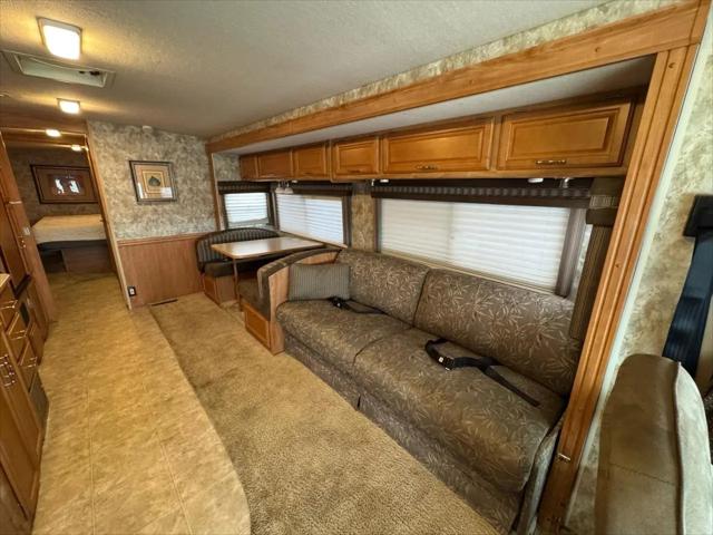 2007 Ford F-53 Base