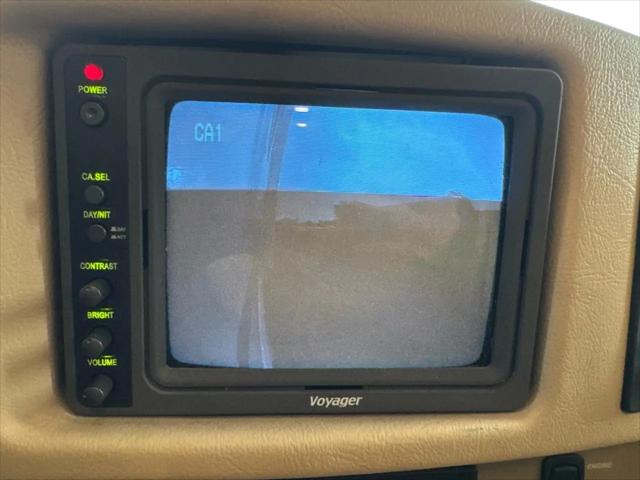 2007 Ford F-53 Base