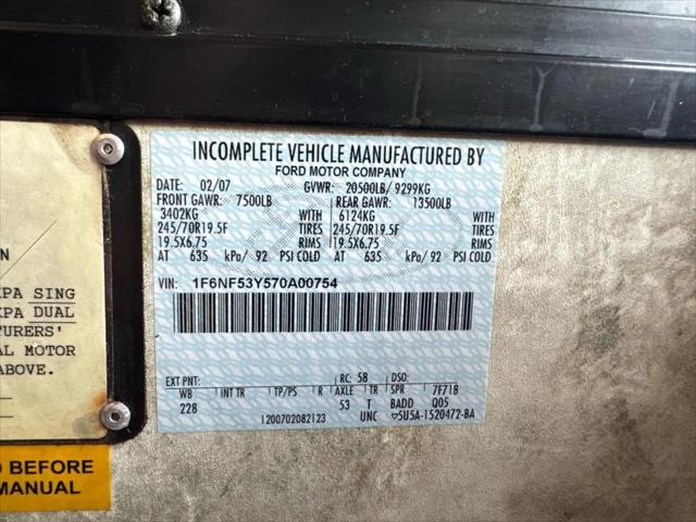 2007 Ford F-53 Base