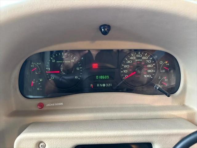 2007 Ford F-53 Base