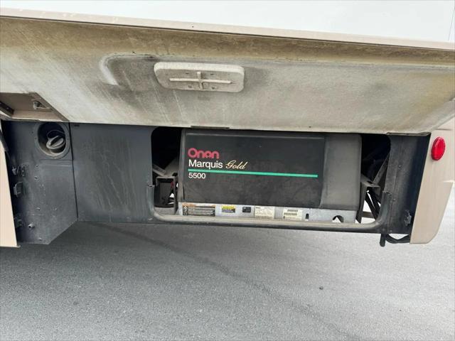 2007 Ford F-53 Base
