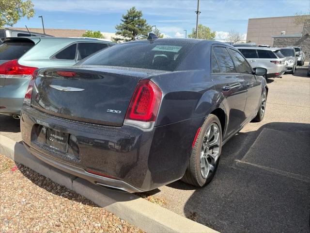 2018 Chrysler 300 Touring