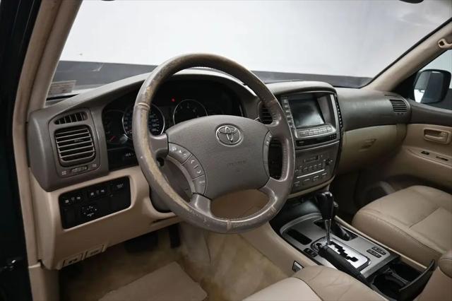 2004 Toyota Land Cruiser Base