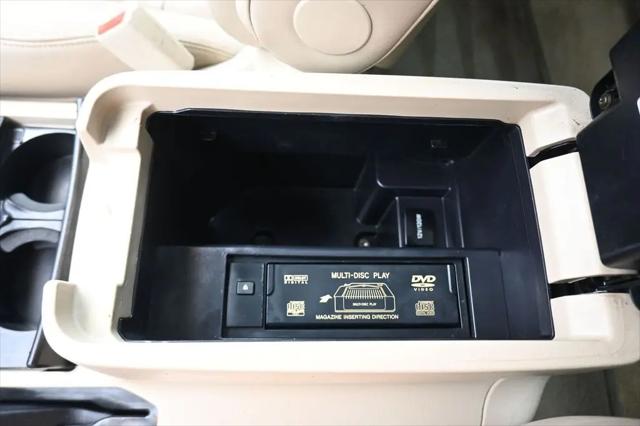 2004 Toyota Land Cruiser Base