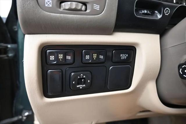 2004 Toyota Land Cruiser Base