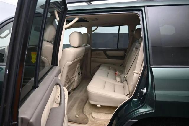 2004 Toyota Land Cruiser Base