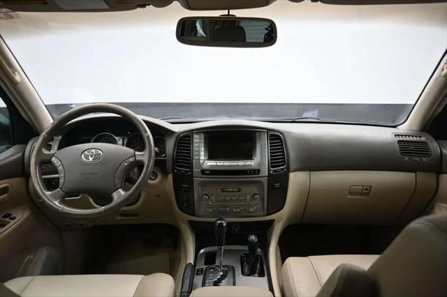 2004 Toyota Land Cruiser Base