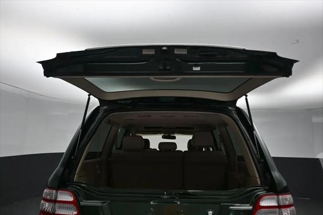 2004 Toyota Land Cruiser Base