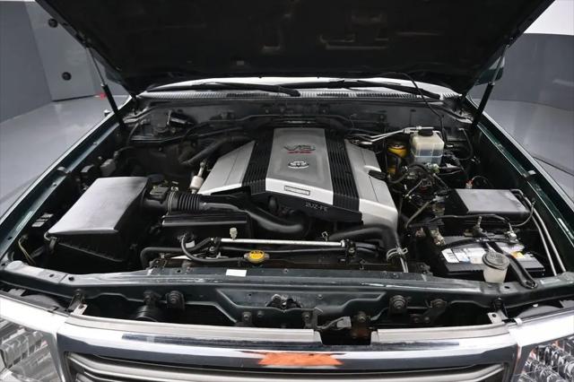 2004 Toyota Land Cruiser Base
