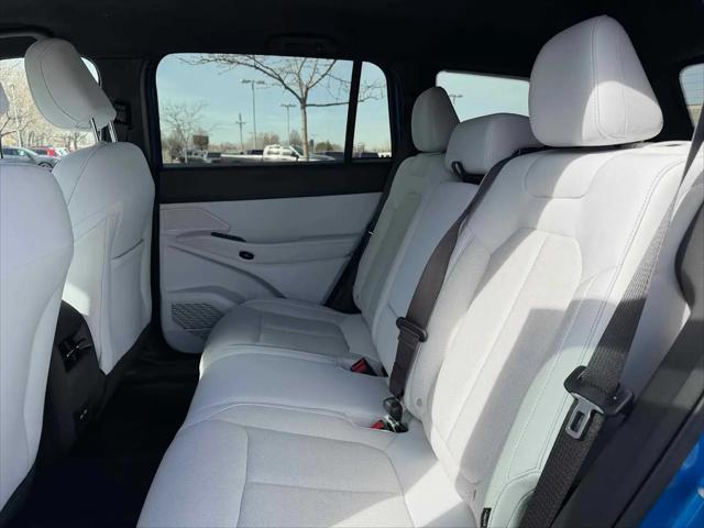 2026 Jeep Cherokee Laredo 4x4