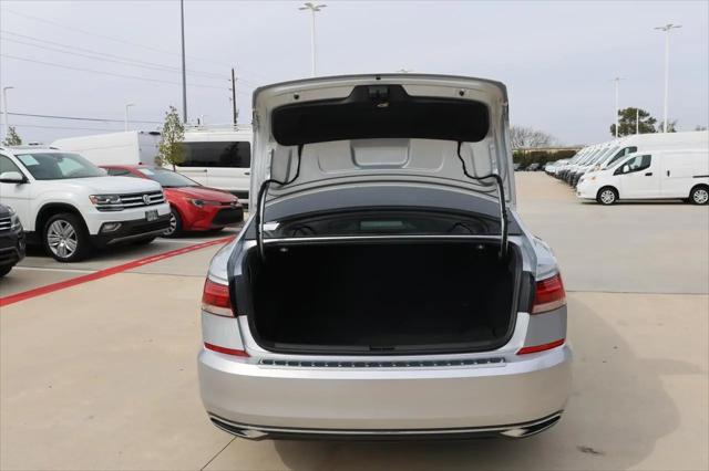 2021 Volkswagen Passat 2.0T SE