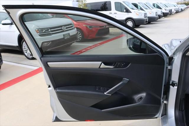 2021 Volkswagen Passat 2.0T SE