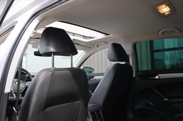 2021 Volkswagen Passat 2.0T SE