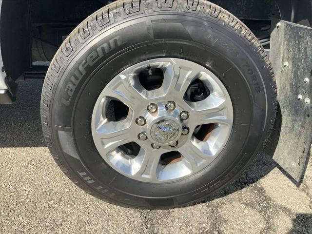 2024 Ram 3500 Big Horn Crew Cab 4x4 8' Box