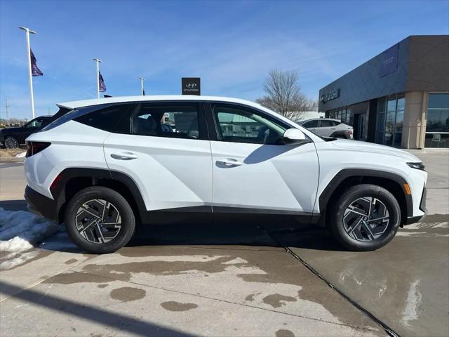 2026 Hyundai Tucson Hybrid Blue SE