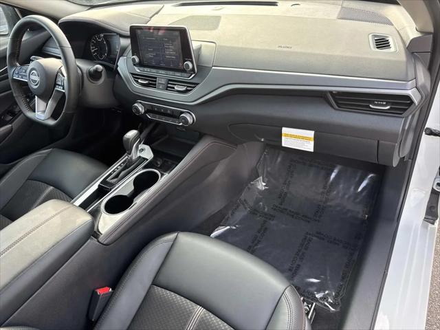 2025 Nissan Altima SR FWD