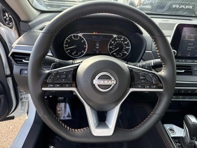2025 Nissan Altima SR FWD