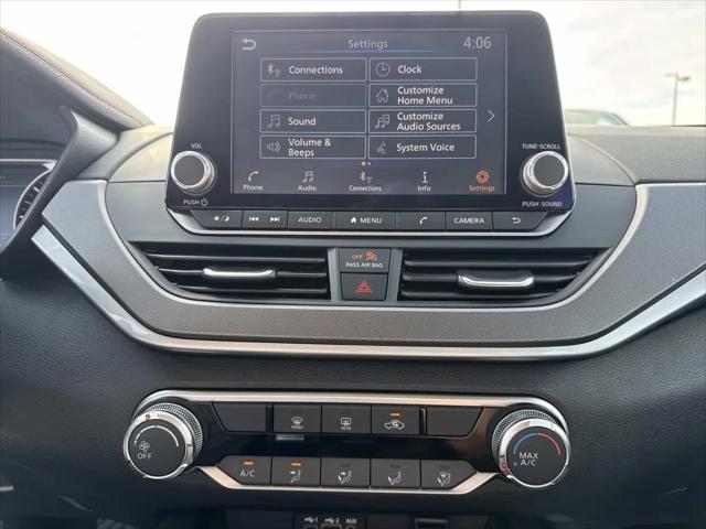 2025 Nissan Altima SR FWD