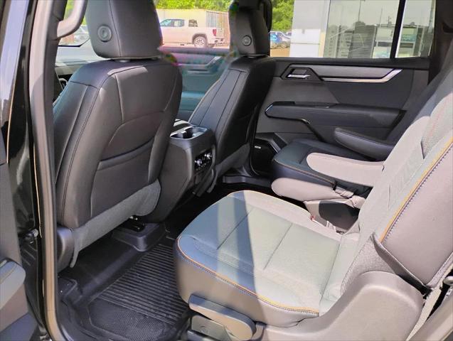 2026 GMC Acadia AT4 AWD