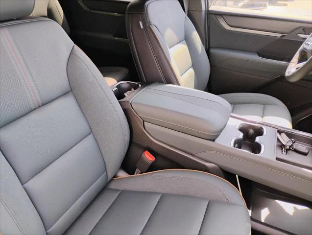 2026 GMC Acadia AT4 AWD