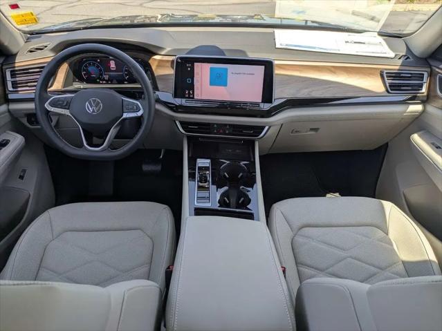 2026 Volkswagen Atlas SE with Technology