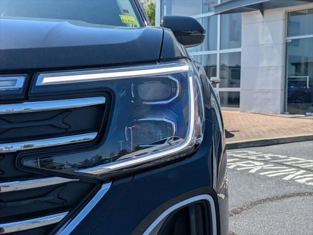 2026 Volkswagen Atlas SE with Technology